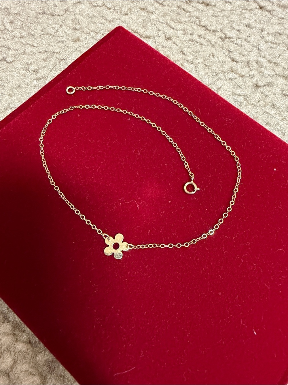 Minimal Gold Flower Pendant Choker Necklace - Women Jewelry